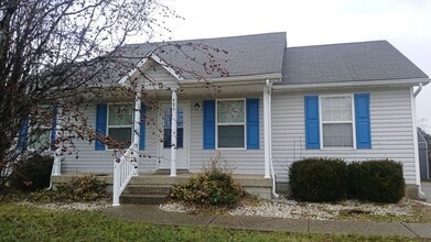 489 Lakes of Dogwood Blvd in Shepherdsville, KY - Building Photo - Building Photo