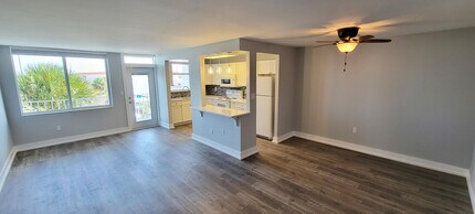 108 Paradise Harbour Blvd in North Palm Beach, FL - Building Photo - Building Photo