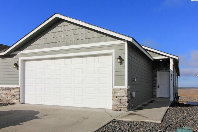 property at 495 Bedrock Loop