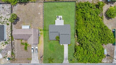 3721 6th St W in Lehigh Acres, FL - Building Photo - Building Photo