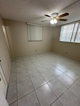 9949 Sandalfoot Blvd in Boca Raton, FL - Building Photo - Building Photo