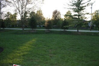6930 Avery Rd in Dublin, OH - Foto de edificio - Building Photo