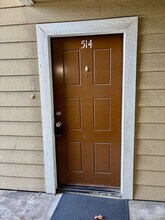 514 Derby Rd in San Dimas, CA - Foto de edificio - Building Photo