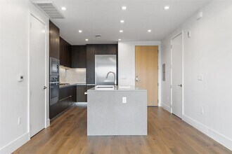 501 West Ave in Austin, TX - Building Photo - Building Photo