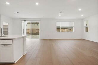 8151 Lavigne Cir in Elk Grove, CA - Building Photo - Building Photo