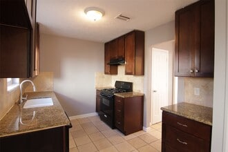 11722 Sandstone St in Houston, TX - Building Photo - Building Photo