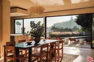1820 Rising Glen Rd in Los Angeles, CA - Building Photo