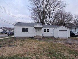 4528 Madison Ave SE in Grand Rapids, MI - Building Photo