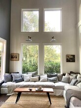 5536 Easterly Rd in Agoura Hills, CA - Building Photo - Building Photo