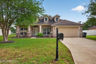 648 W Johns Crk Pkwy in St. Augustine, FL - Building Photo