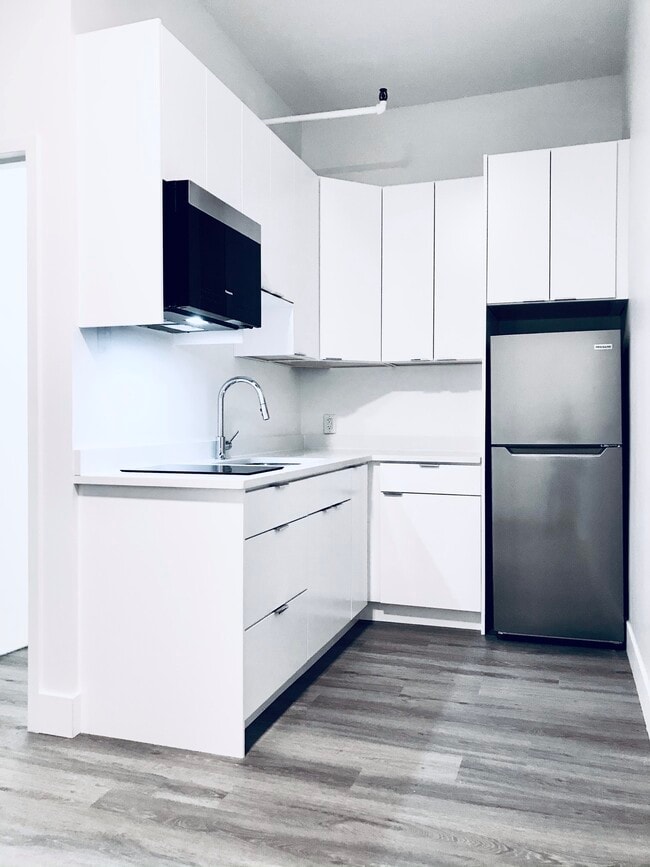 property at 116 W Hastings St