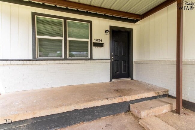 1624 Sunnyside Ln in Wichita Falls, TX - Building Photo - Building Photo