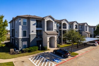 Northside on Travis in Sherman, TX - Foto de edificio - Building Photo