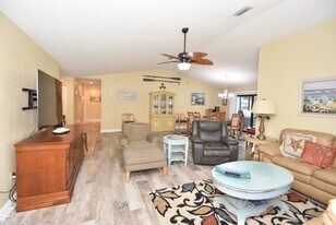 3 Cherokee Ct W, Unit SI ID1261596P in Palm Coast, FL - Building Photo