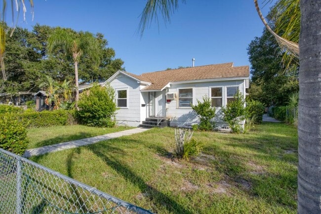 property at 1255 Melrose Ave S