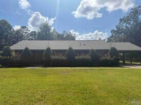 3521 Sweet Bay Dr in Pace, FL - Building Photo