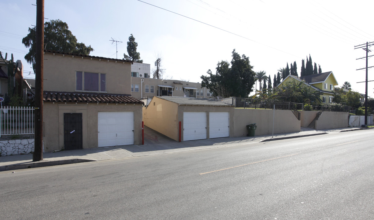 212-226 N Benton Way in Los Angeles, CA - Foto de edificio