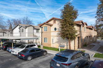 Pacheco Luxury Townhomes in Bakersfield, CA - Building Photo - Building Photo