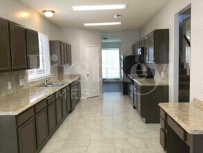 9131 Landry Blvd in Spring, TX - Building Photo - Building Photo