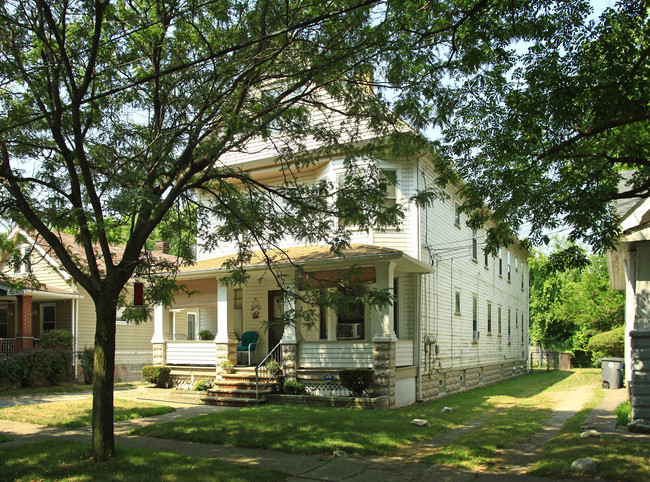 4116 E 59th St in Cleveland, OH - Foto de edificio - Building Photo