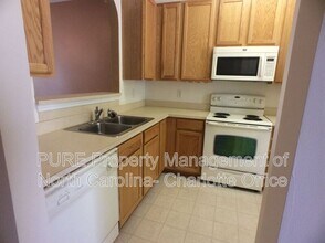 5009 Sunset Ridge Ct in Charlotte, NC - Building Photo - Building Photo