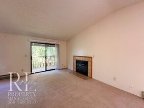 9194 Shadowcrest Ln NW in Bremerton, WA - Building Photo - Building Photo