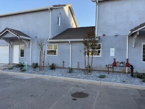 3155 Niagra St, Unit #161 in Turlock, CA - Foto de edificio - Building Photo