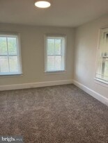 13 S Main St in Harrison Township, NJ - Building Photo