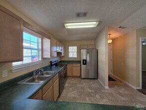 3086 Flintlock Dr in Pensacola, FL - Building Photo - Building Photo