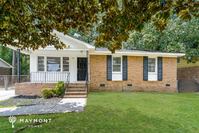 property at 125 Foxhunt Rd