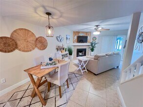 6721 121st Ave N in Largo, FL - Building Photo - Building Photo