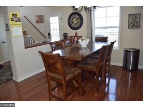 15716 60th Ave N in Plymouth, MN - Foto de edificio - Building Photo