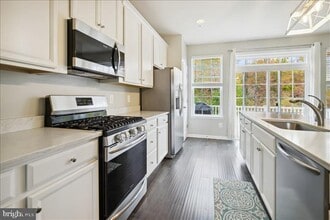 23123 Azalea Ln in California, MD - Building Photo - Building Photo