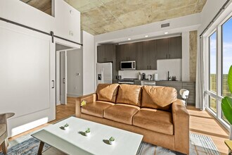 605 N 12th St in Tampa, FL - Foto de edificio - Building Photo