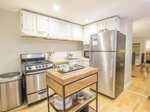 73 Revere St in Boston, MA - Building Photo - Building Photo