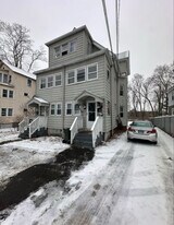 296 Tolland St, Unit 2R in East Hartford, CT - Building Photo