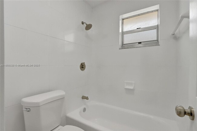 1927 NW 20th Ave in Miami, FL - Building Photo - Building Photo