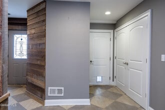 949 Hudson Ave in Stillwater, NY - Building Photo - Building Photo