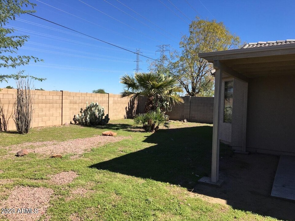 8856 W Griswold Rd in Peoria, AZ - Building Photo