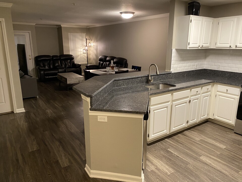 1851 Village Green Blvd in Rochester Hills, MI - Building Photo