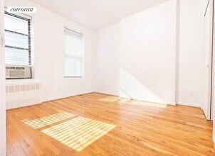 414 E 119th St in New York, NY - Foto de edificio - Building Photo