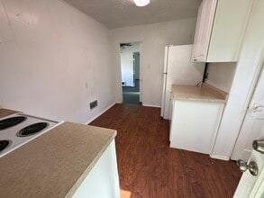 851 1/2 6th Ave in Coraopolis, PA - Building Photo - Building Photo