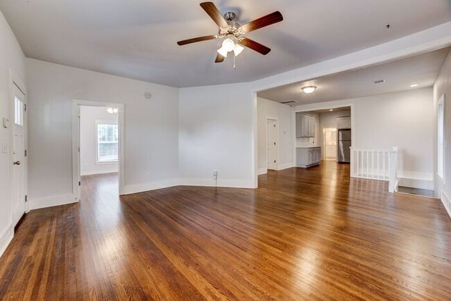 property at 1102 N Main St