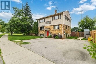 1490-1490 Mclarenwood Terrace in London, ON - Building Photo - Building Photo