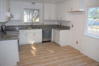 7328 Del Coronado Way in Sacramento, CA - Building Photo - Building Photo