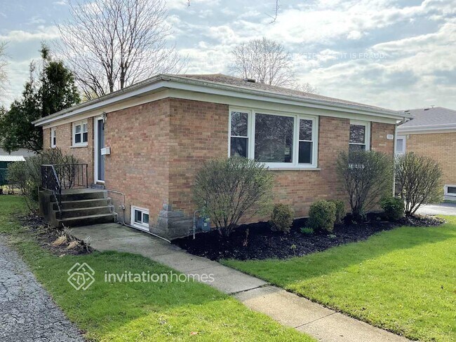 557 Sumac Rd in Highland Park, IL - Building Photo - Building Photo