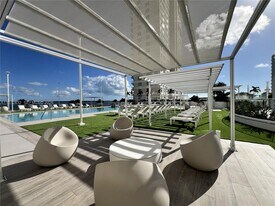 770 Claughton Island Dr in Miami, FL - Building Photo