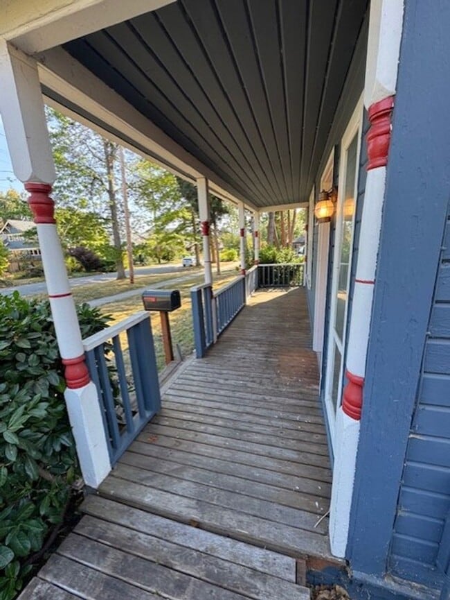 2335 Ellis St in Bellingham, WA - Building Photo - Building Photo