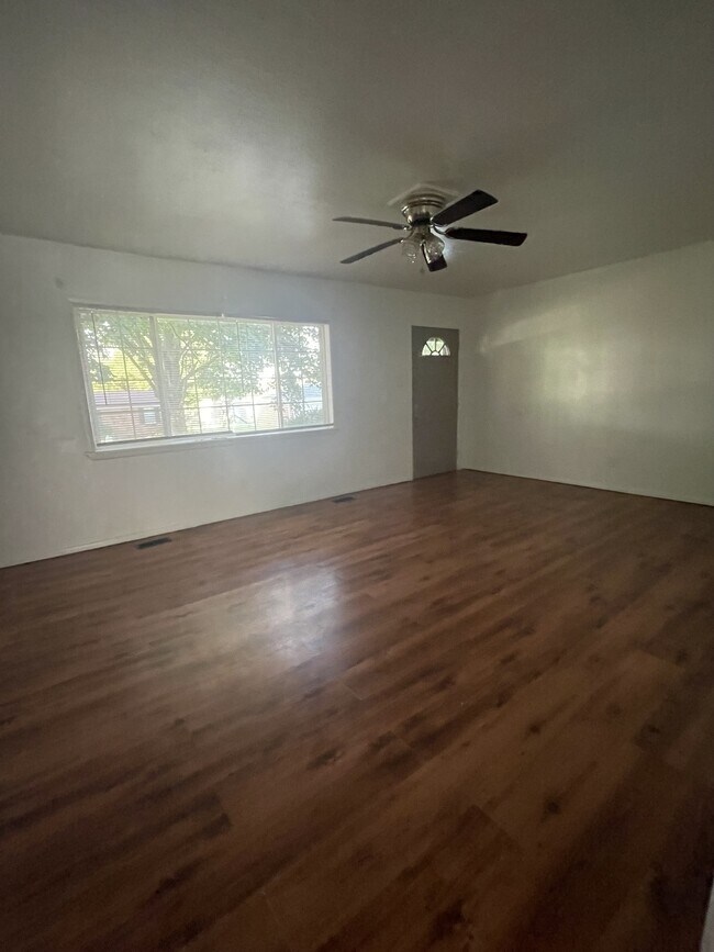 104 Teen Dr in Arkoma, OK - Building Photo - Building Photo