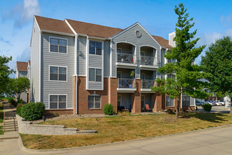 High Pointe in Norwalk, IA - Foto de edificio - Building Photo